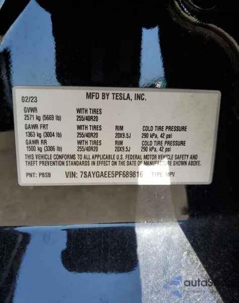 2023 Tesla Model Y z USA, uszkodzony, nr VIN 7SAYGAEE5PF689816